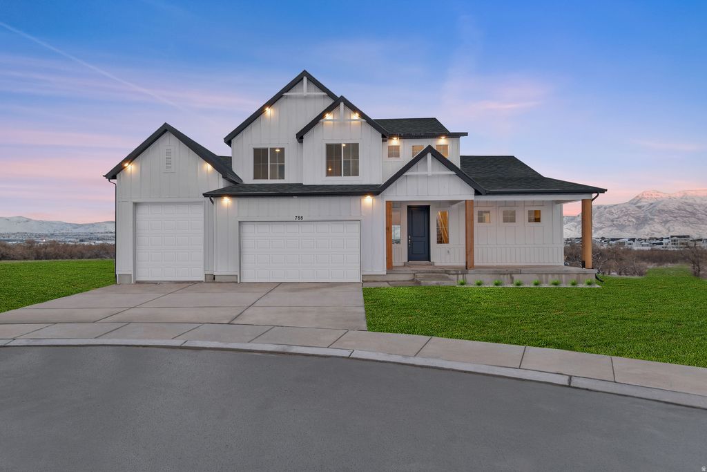 Photo of 753 W CHERRY ST #234, Grantsville, UT 84029 (MLS # 2121393)