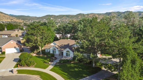 Tiny photo for 13357 S TRAIL RIDER CIR E, Draper, UT 84020 (MLS # 2176300)