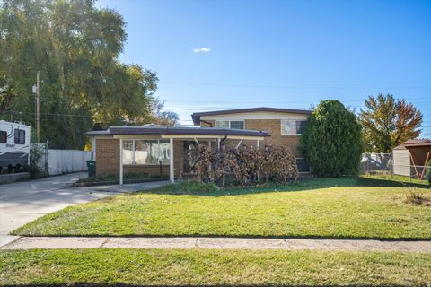 Tiny photo for 2587 W 5750 S, Roy, UT 84067 (MLS # 2121963)