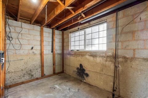 Tiny photo for 2587 W 5750 S, Roy, UT 84067 (MLS # 2121963)