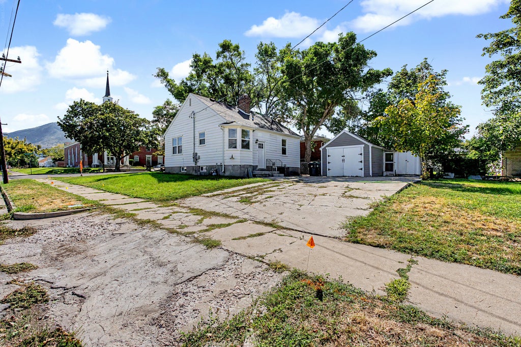 Photo of 199 N PINEHURST AVE, Tooele, UT 84074 (MLS # 2183640)