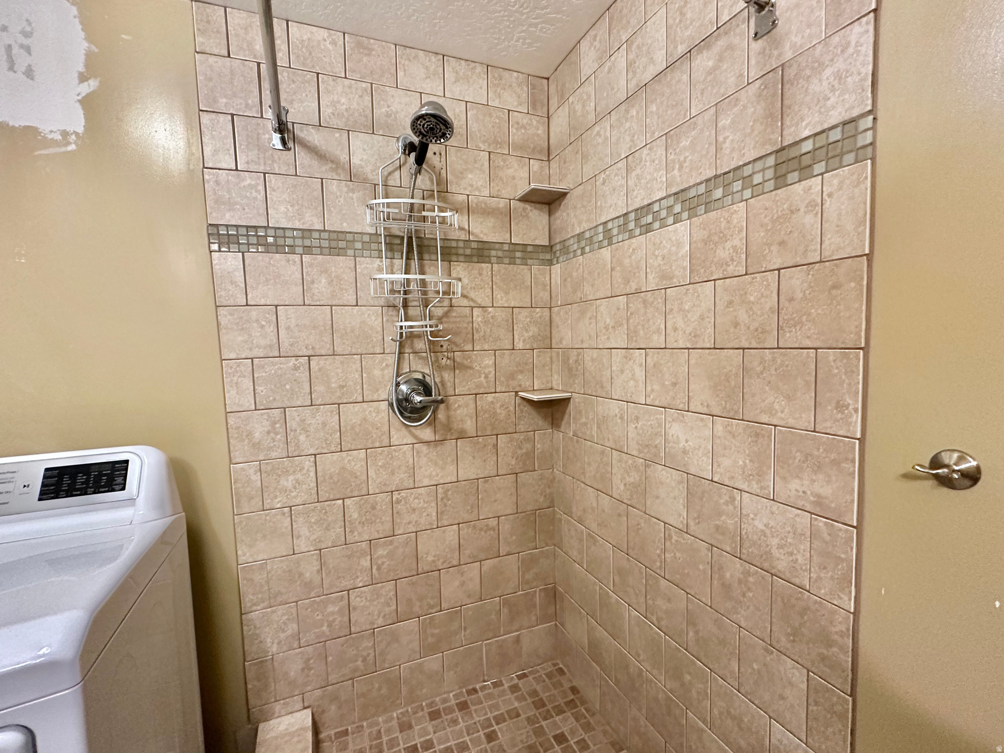 MEADOW BROOK HOLLOW - Residential