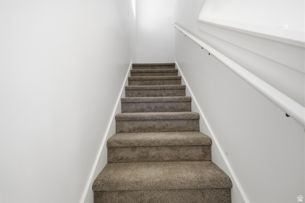 ROBISON RANCH - Residential