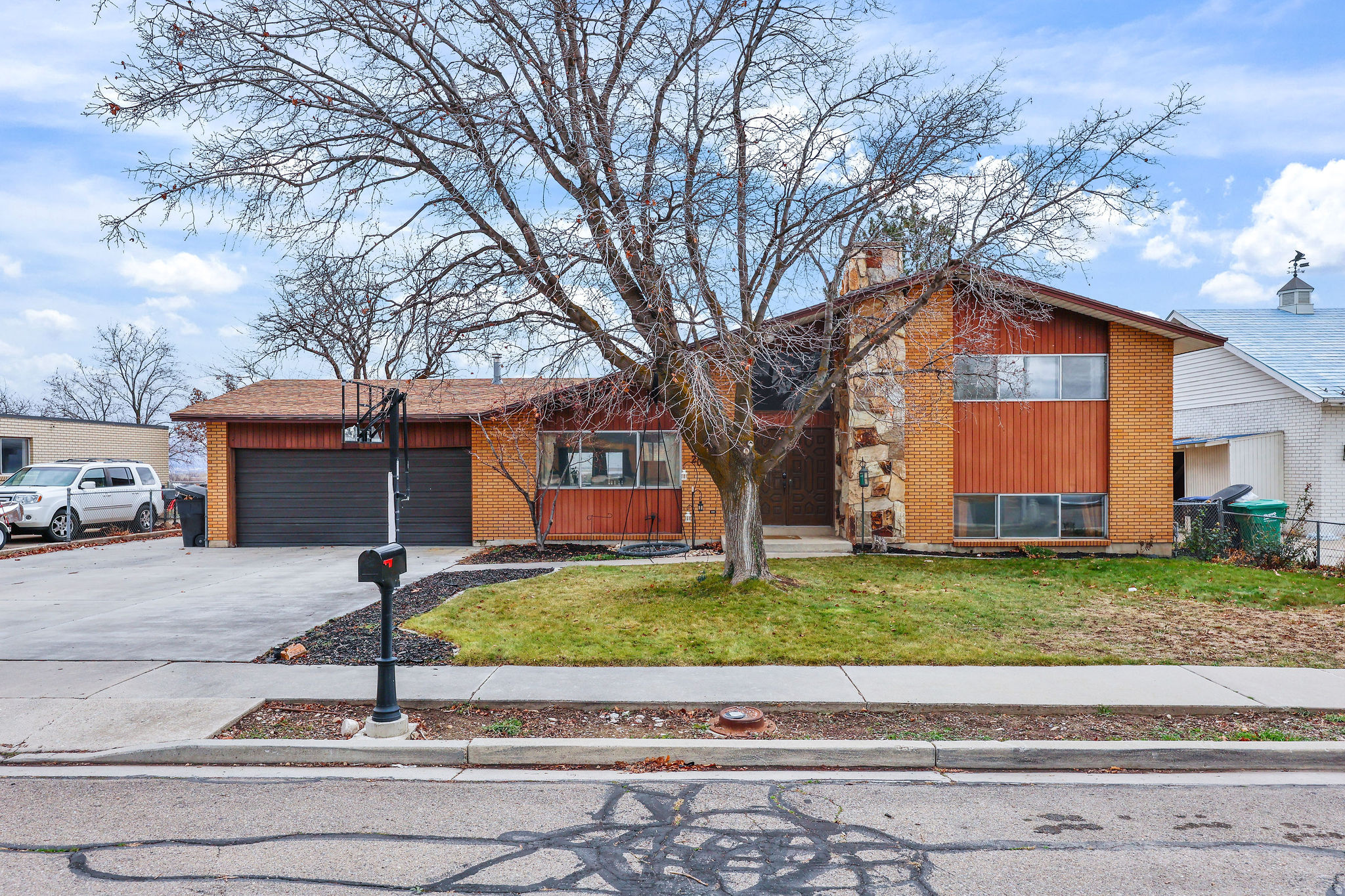 GRANDVIEW PARK - Residential