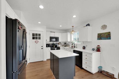 Tiny photo for 81 S 1675 W, Lehi, UT 84043 (MLS # 2173190)