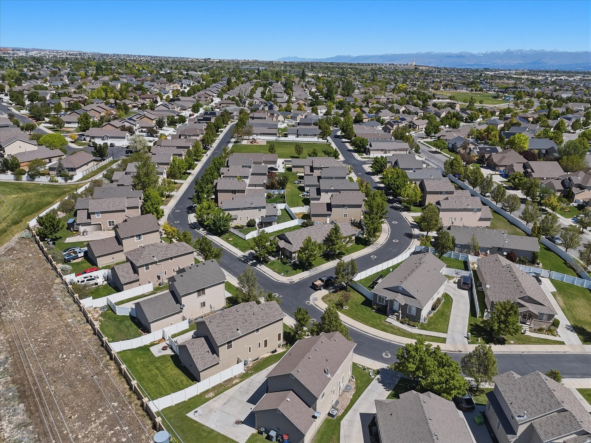 VILLAGES - Residential