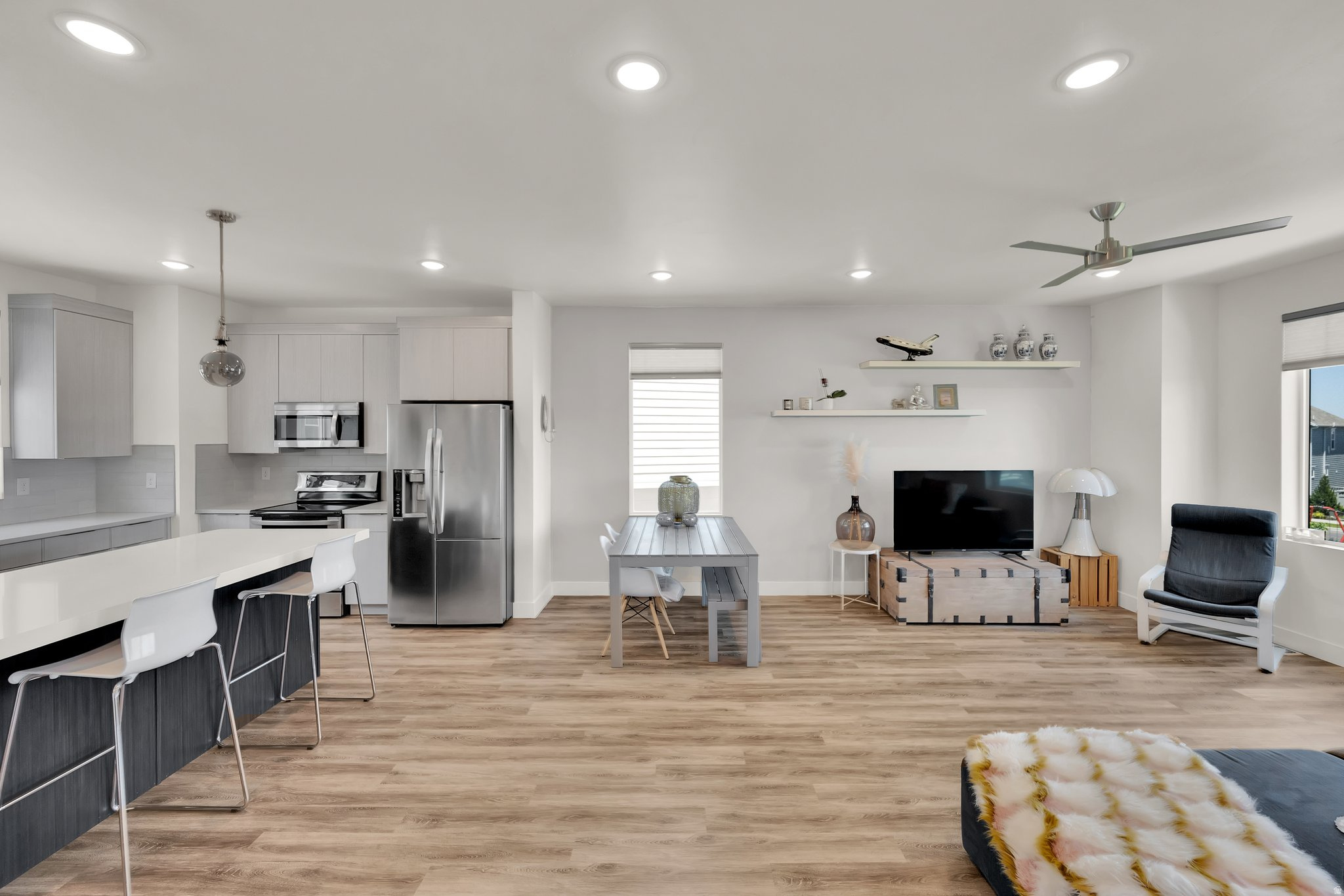 DAYBREAK - Residential