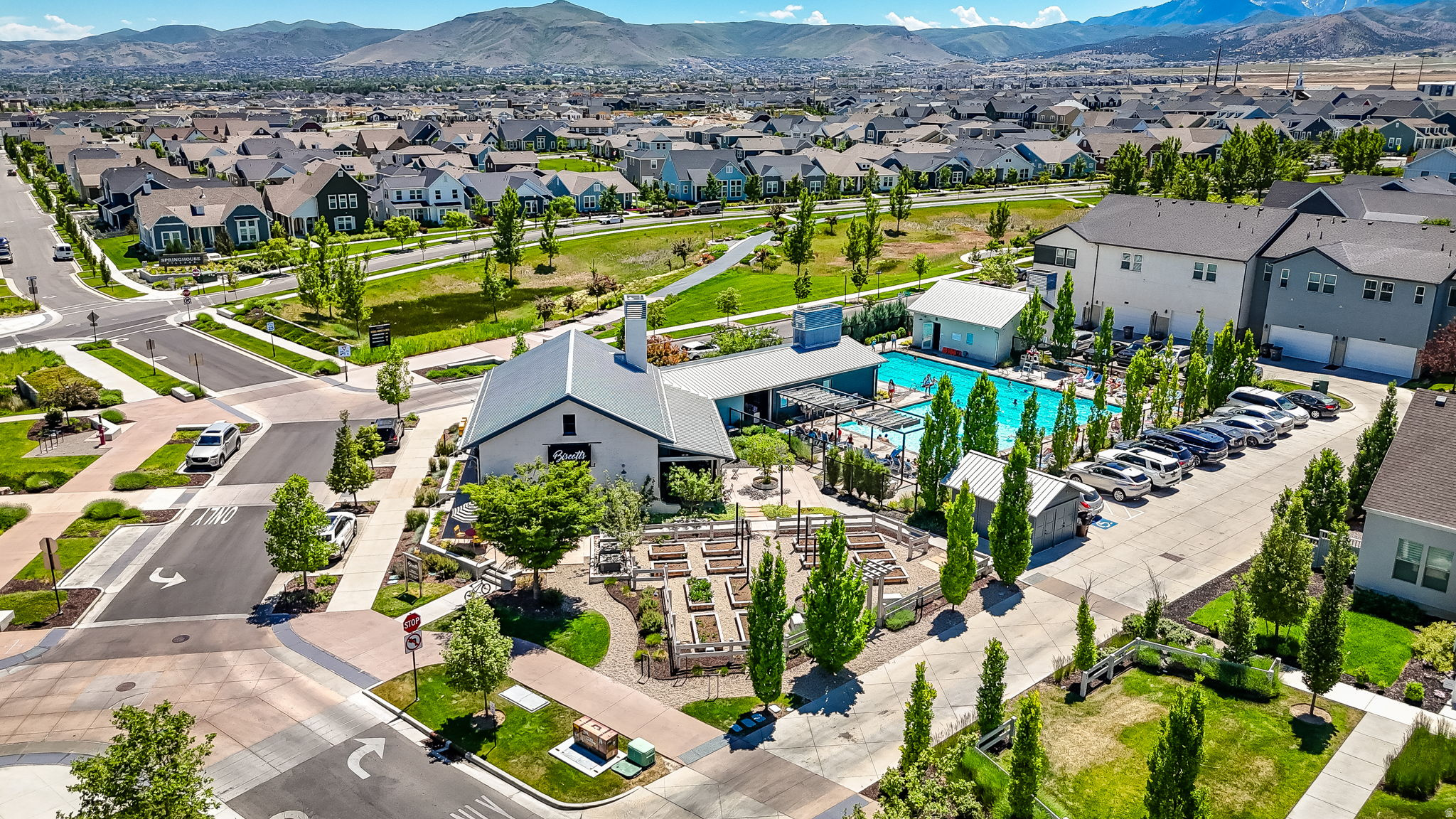 DAYBREAK - Residential