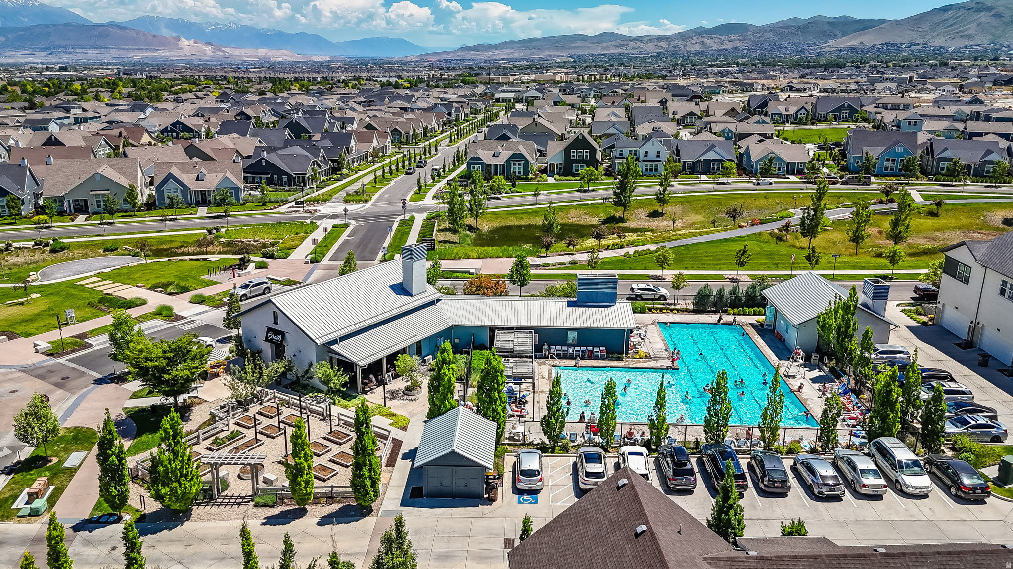 DAYBREAK - Residential