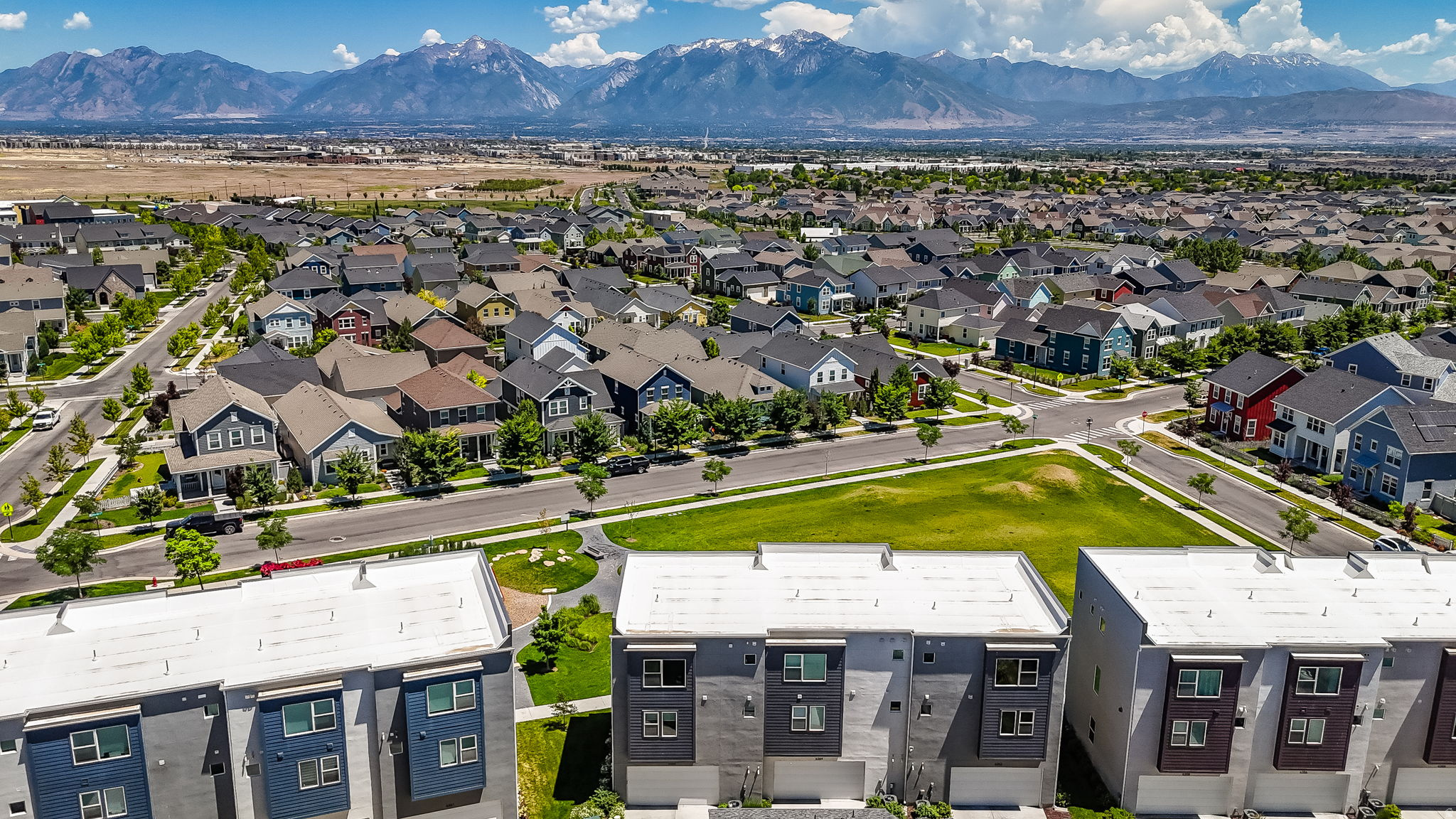 DAYBREAK - Residential