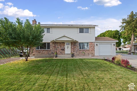 Photo of 1357 W ATHERTON DR S, Salt Lake City, UT 84123 (MLS # 2190436)