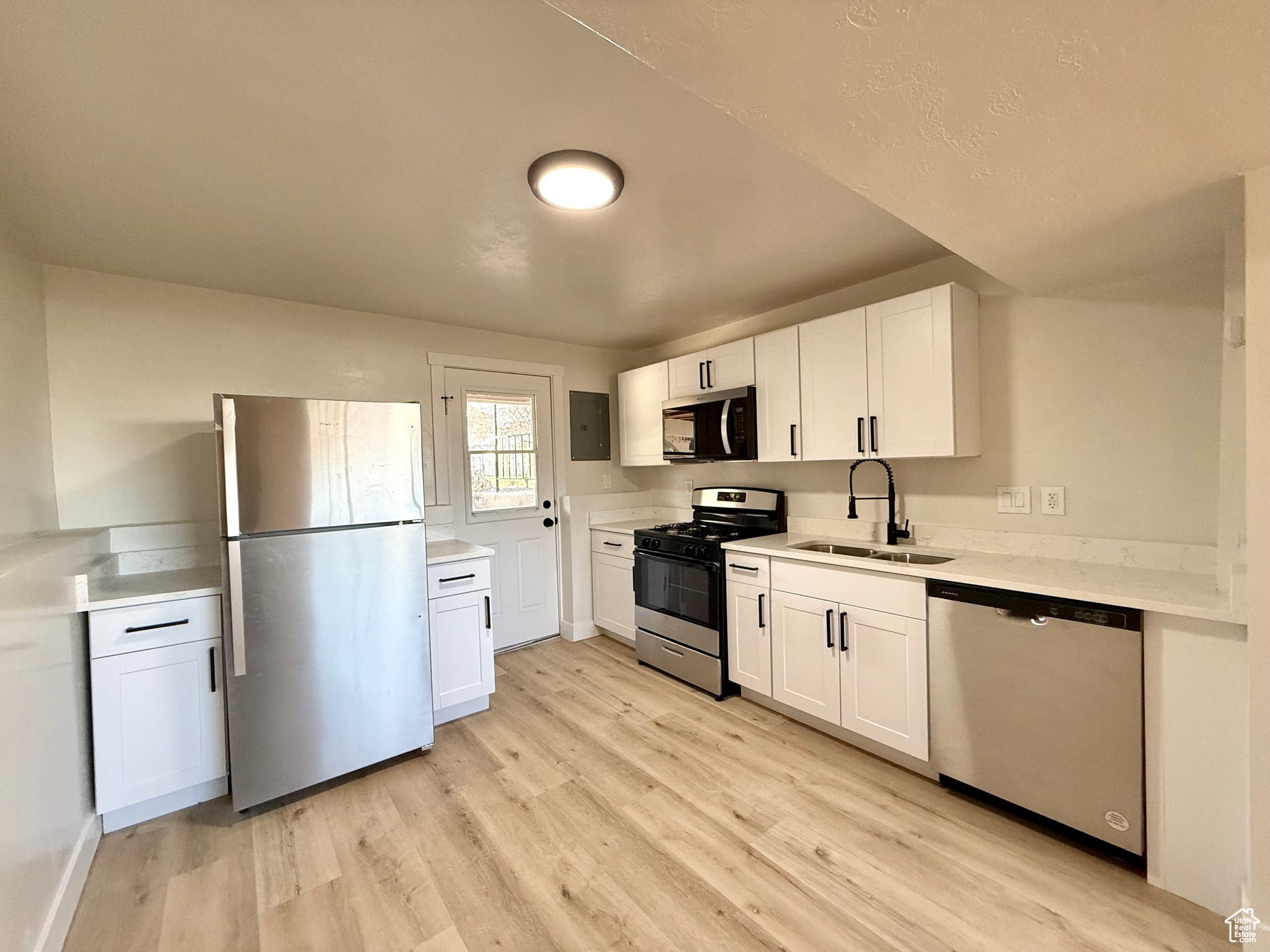 4524 S Brians Way, West Valley City, Utah image 23