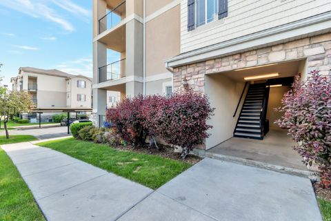 Tiny photo for 6304 W PASSENGER LN S #5, West Jordan, UT 84081 (MLS # 2148416)