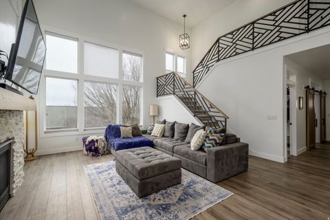 Tiny photo for 577 N 400 E, Pleasant Grove, UT 84062 (MLS # 2139921)