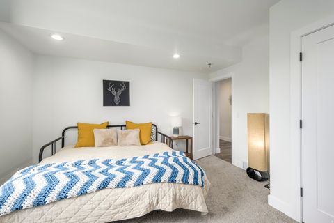 Tiny photo for 577 N 400 E, Pleasant Grove, UT 84062 (MLS # 2139921)