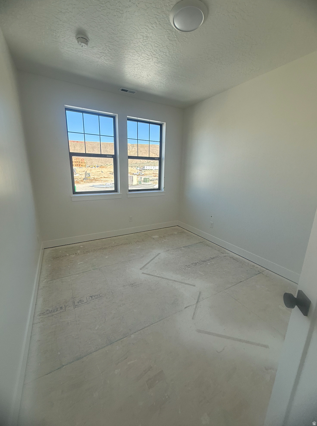 VISTAS AT THE POINT - Residential