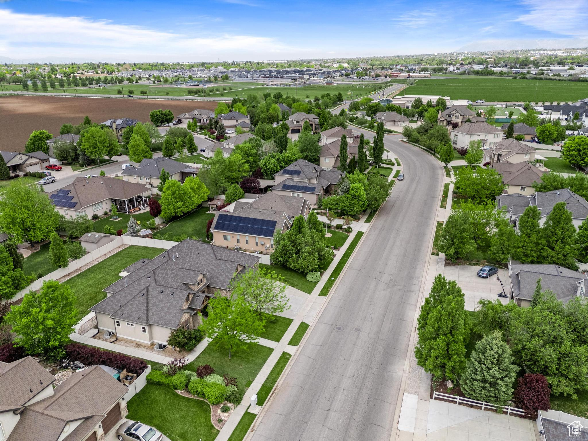 305 N Cold Creek Way, Layton, Utah image 34