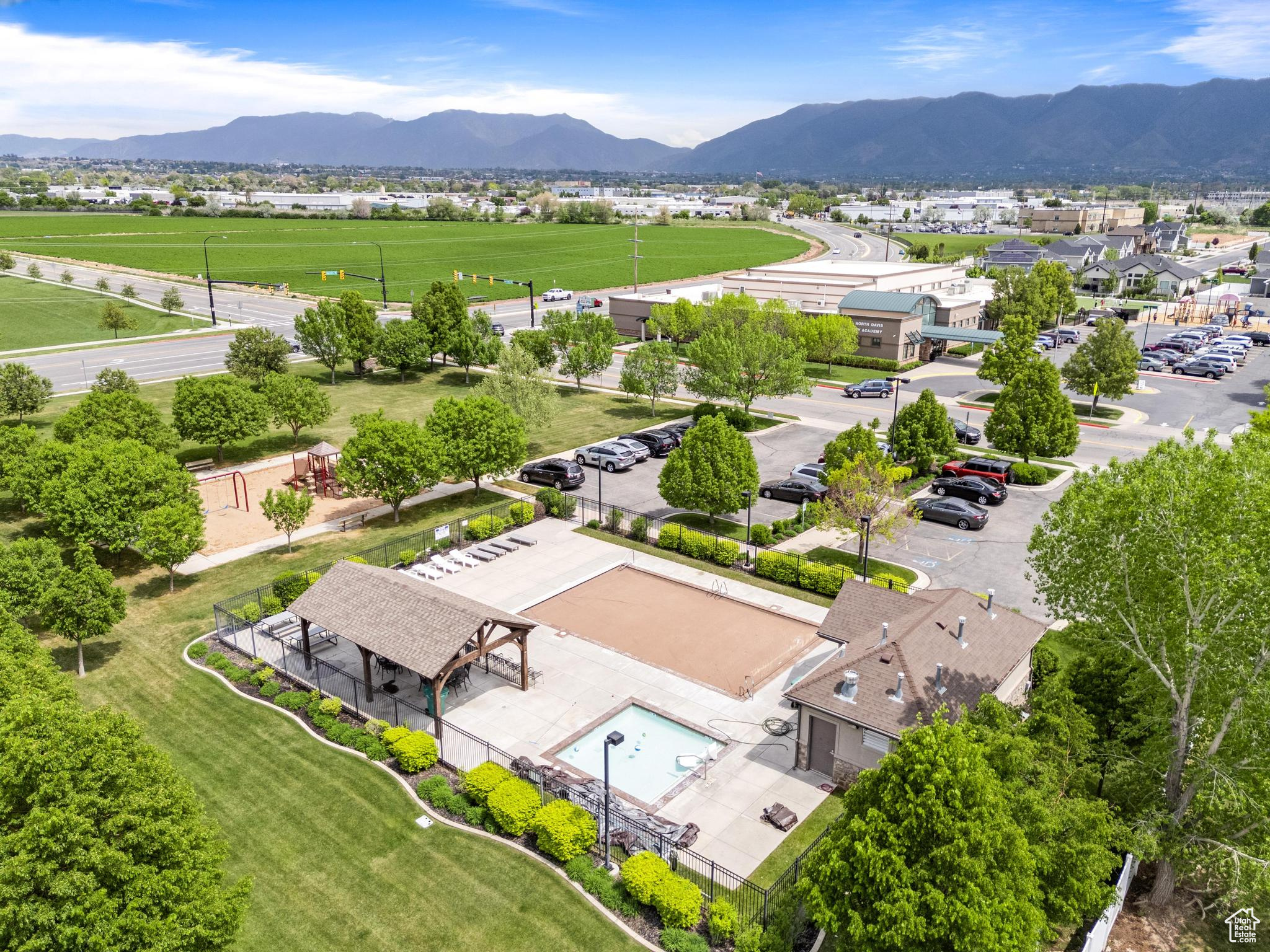 305 N Cold Creek Way, Layton, Utah image 37