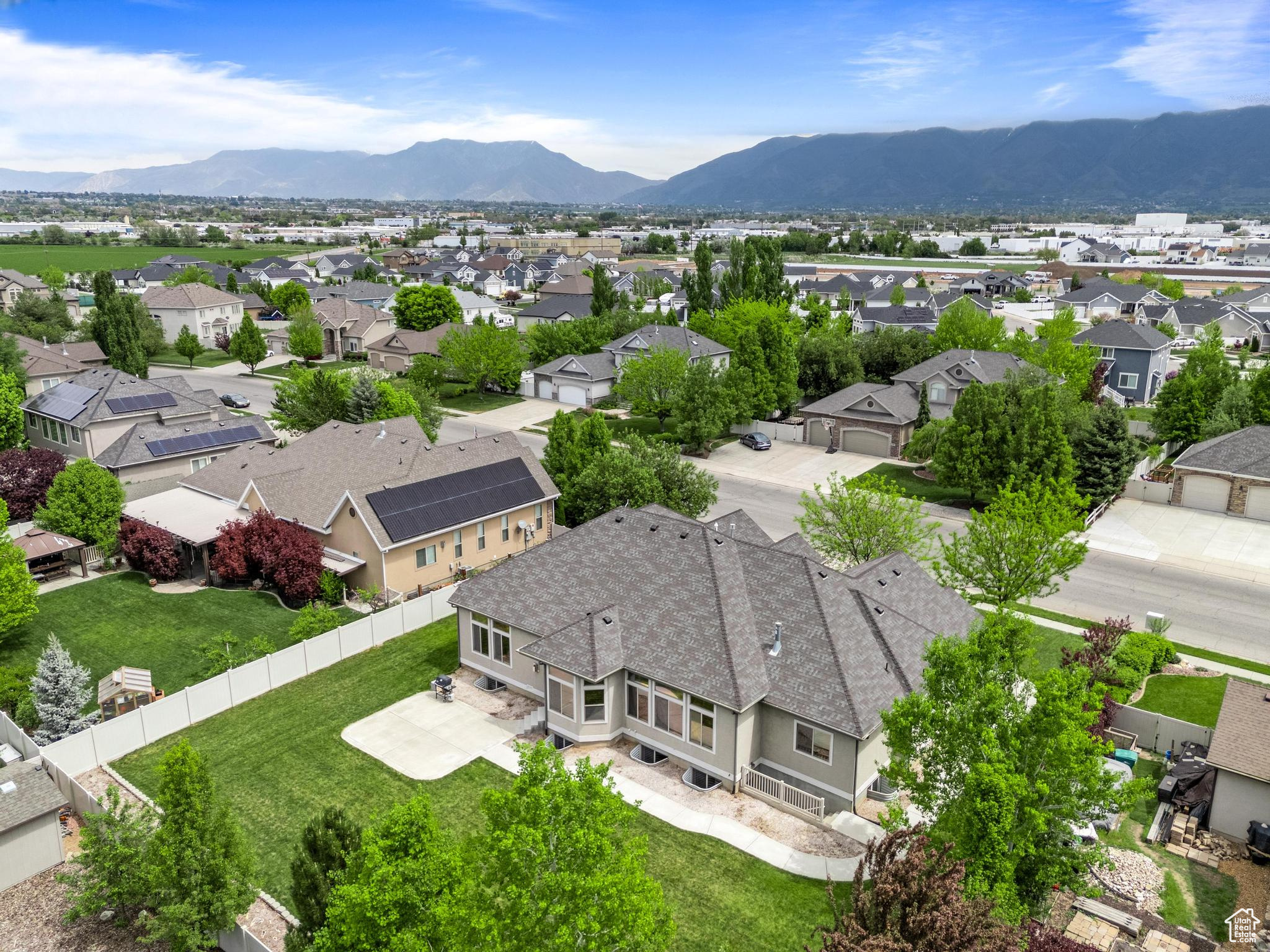 305 N Cold Creek Way, Layton, Utah image 32