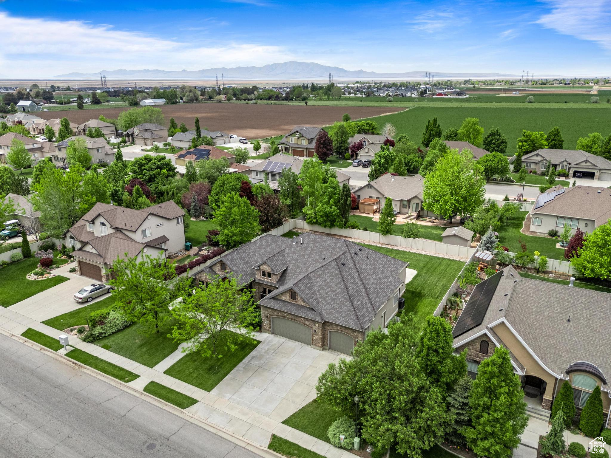 305 N Cold Creek Way, Layton, Utah image 33