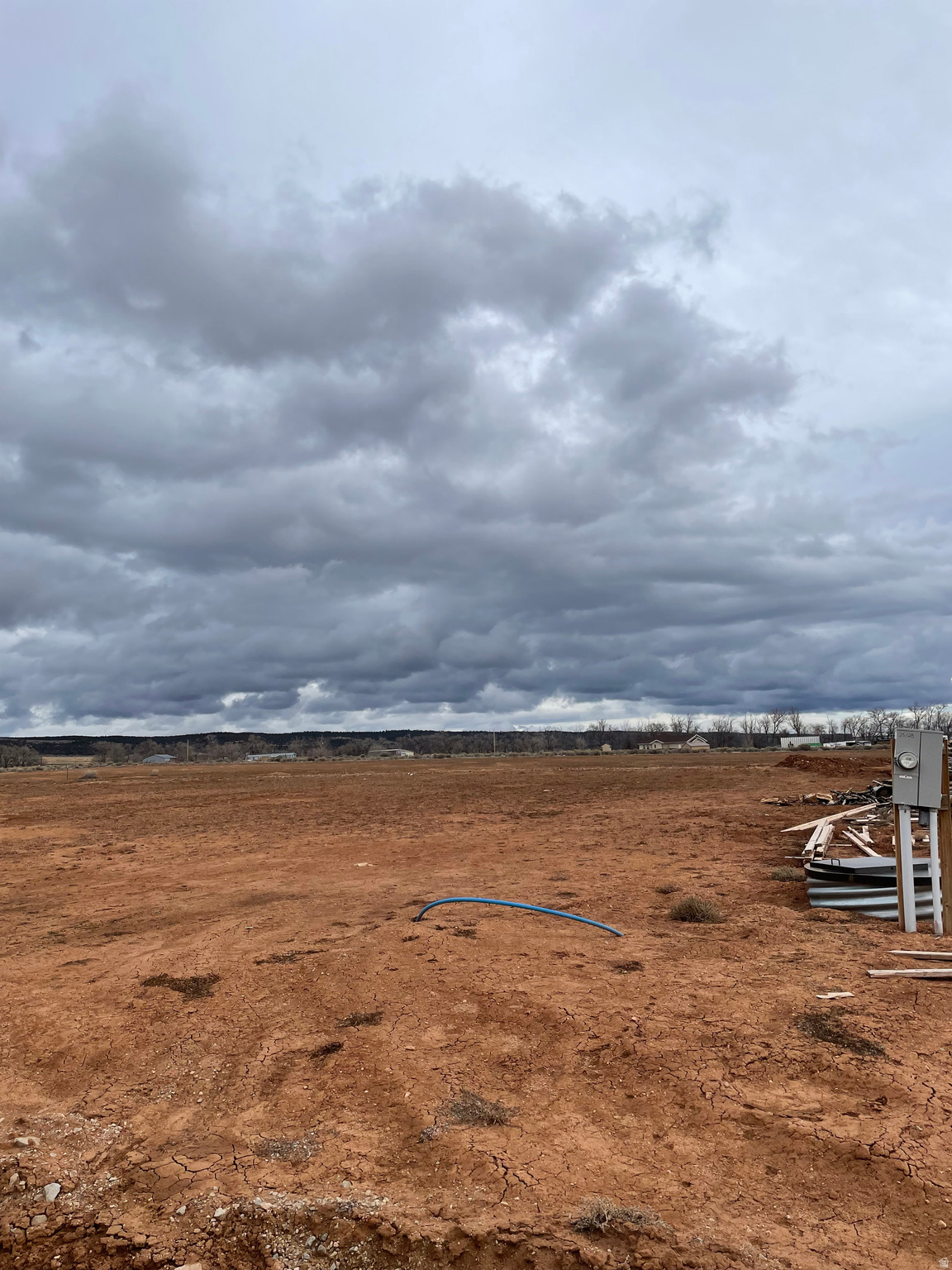 LEGACY FIELDS - Land