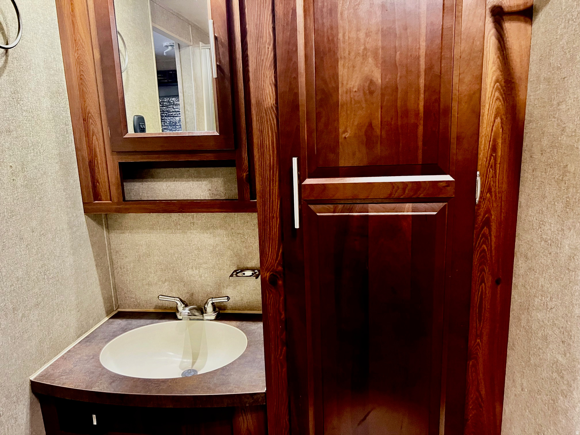 DIXIE DOWNS RV RESORT - Land