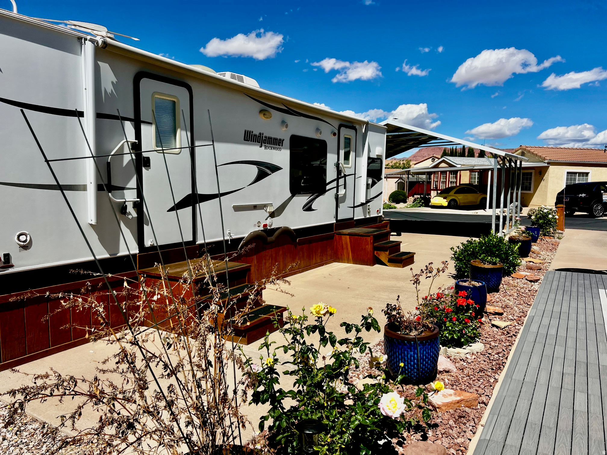 DIXIE DOWNS RV RESORT - Land