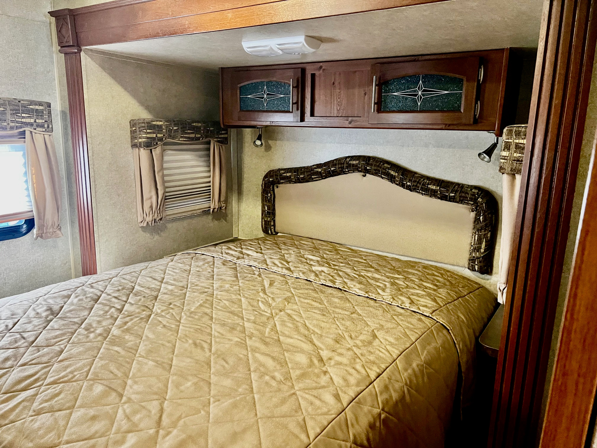 DIXIE DOWNS RV RESORT - Land