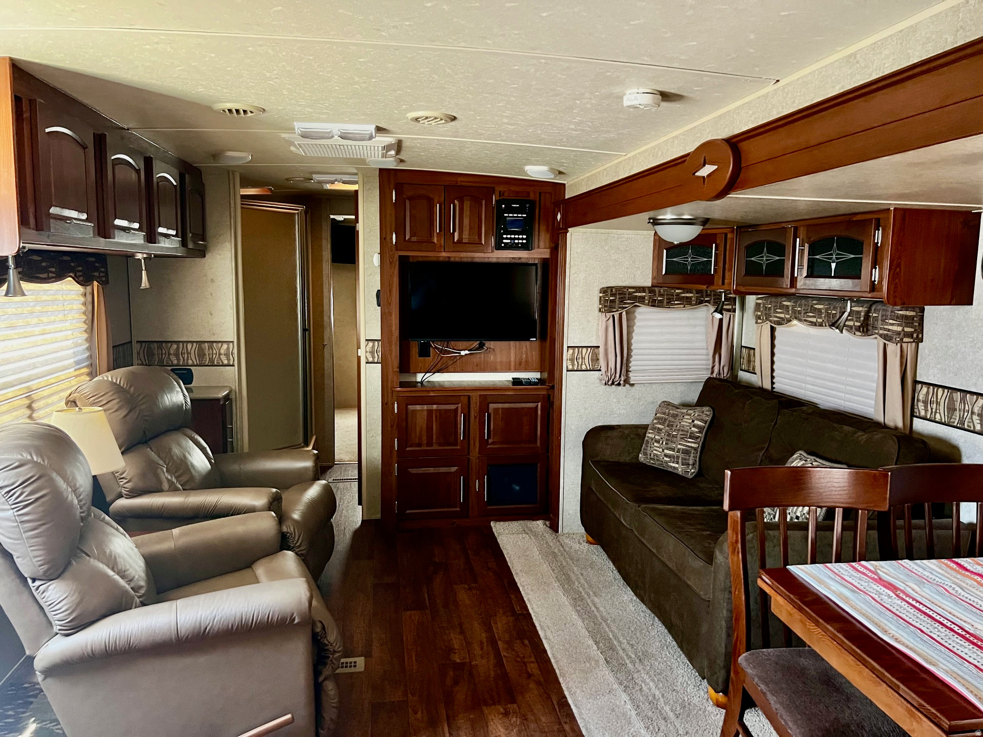 DIXIE DOWNS RV RESORT - Land