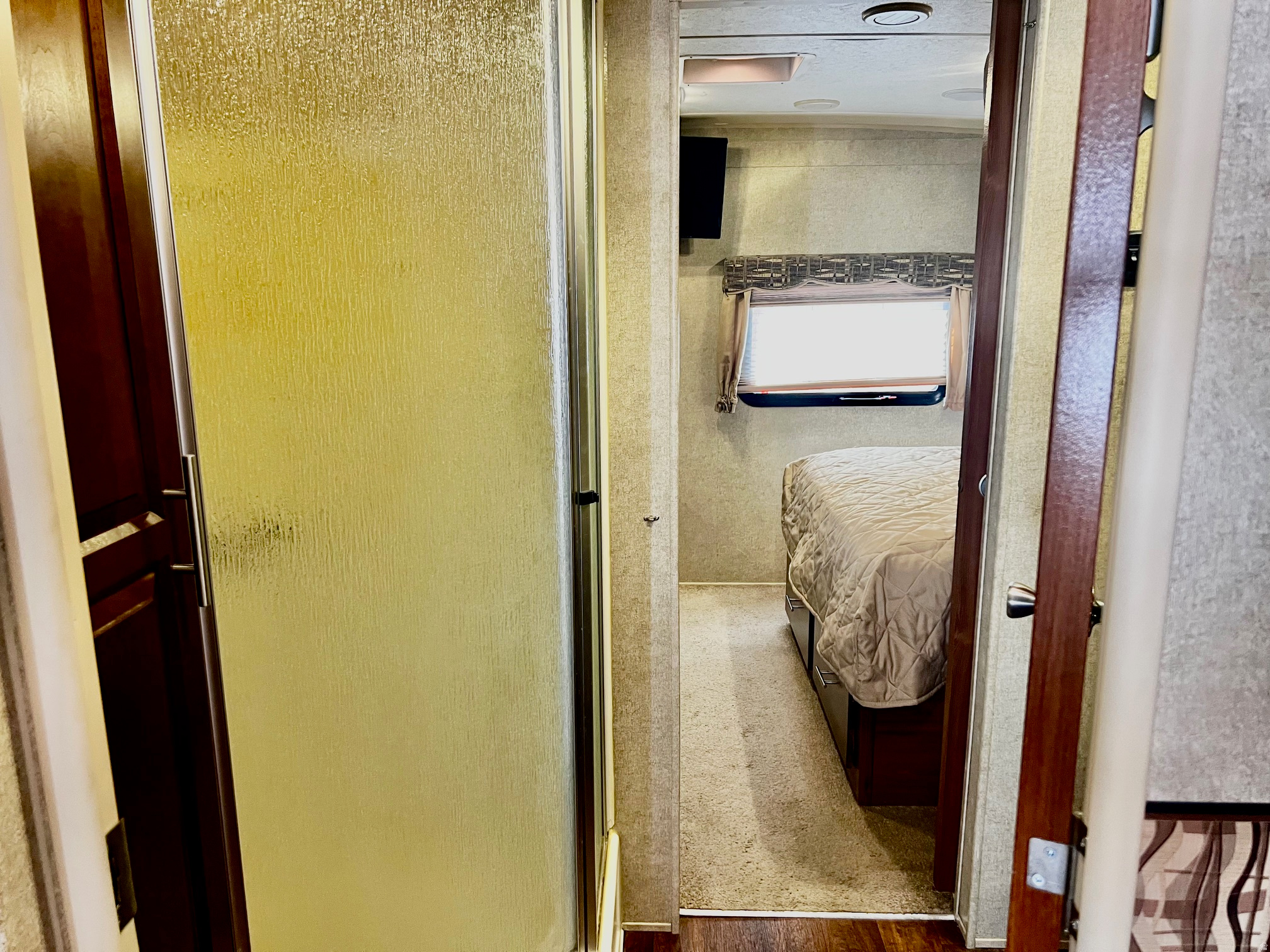 DIXIE DOWNS RV RESORT - Land