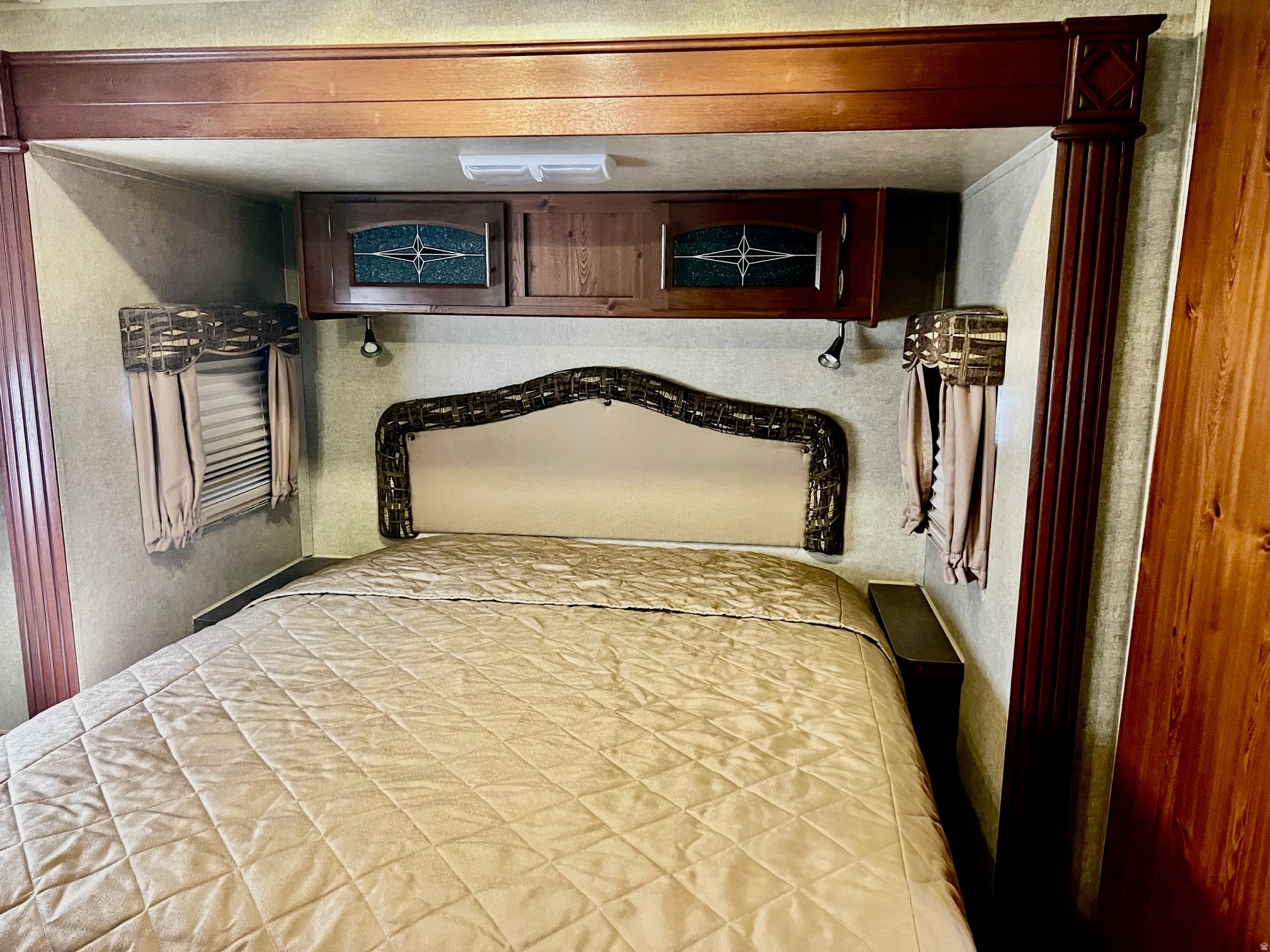 DIXIE DOWNS RV RESORT - Land