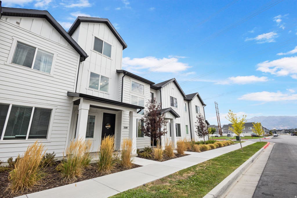 Photo of 3297 W 3785 S, West Haven, UT 84401 (MLS # 2174249)