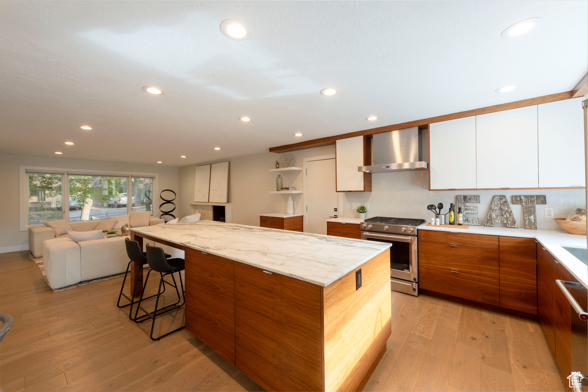 SPRING CREEK MANOR - Residential