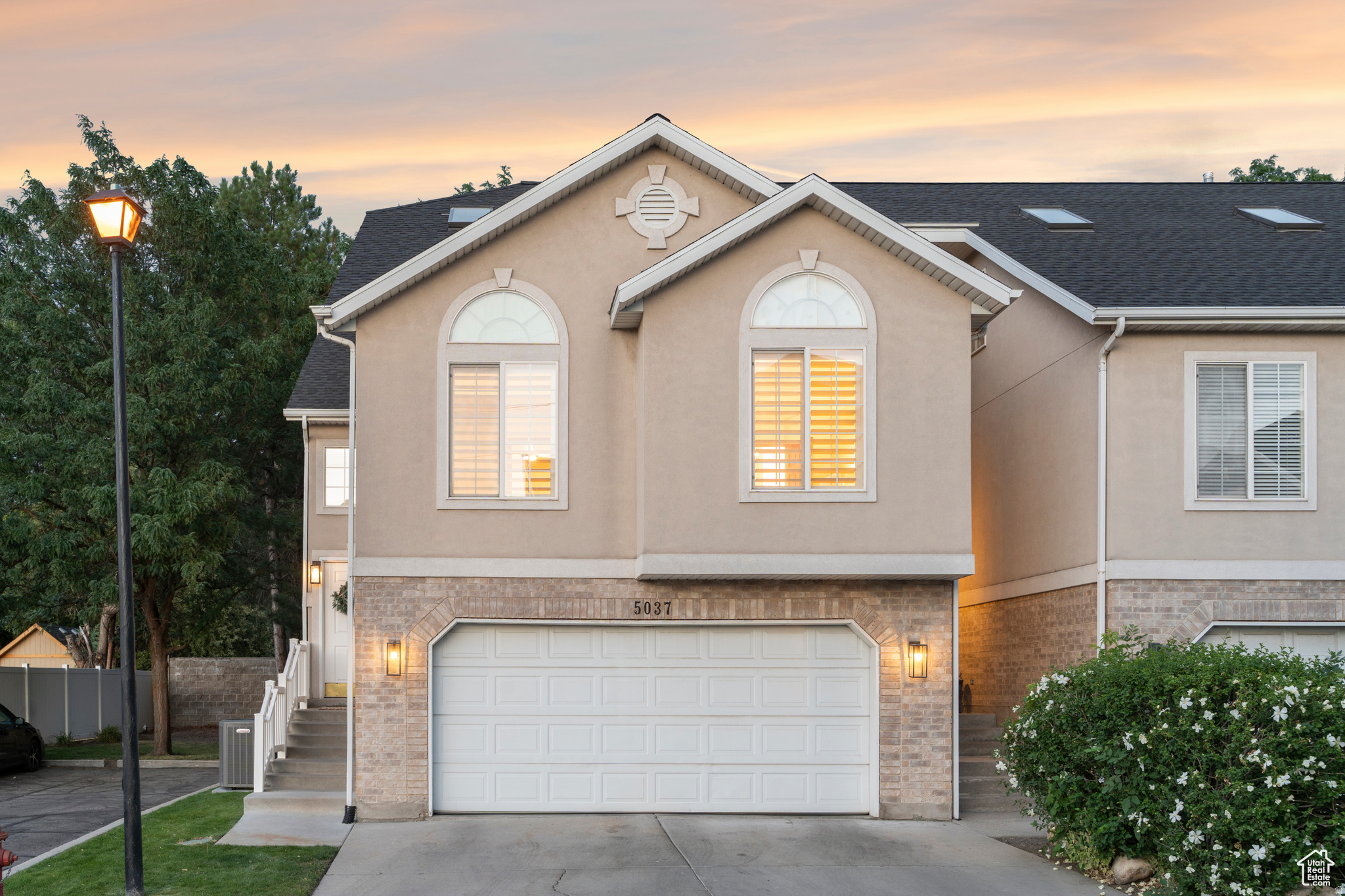 COTTONWOOD COVE - Residential