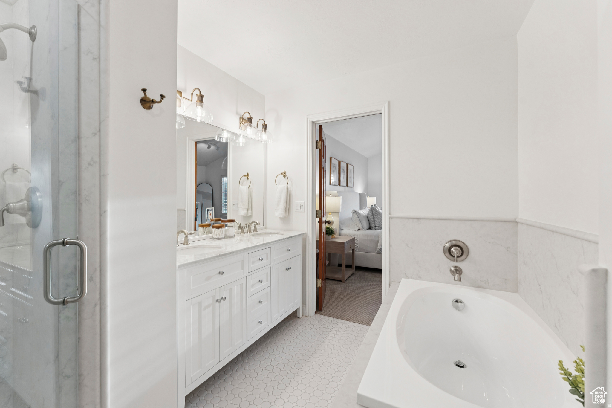 COTTONWOOD COVE - Residential