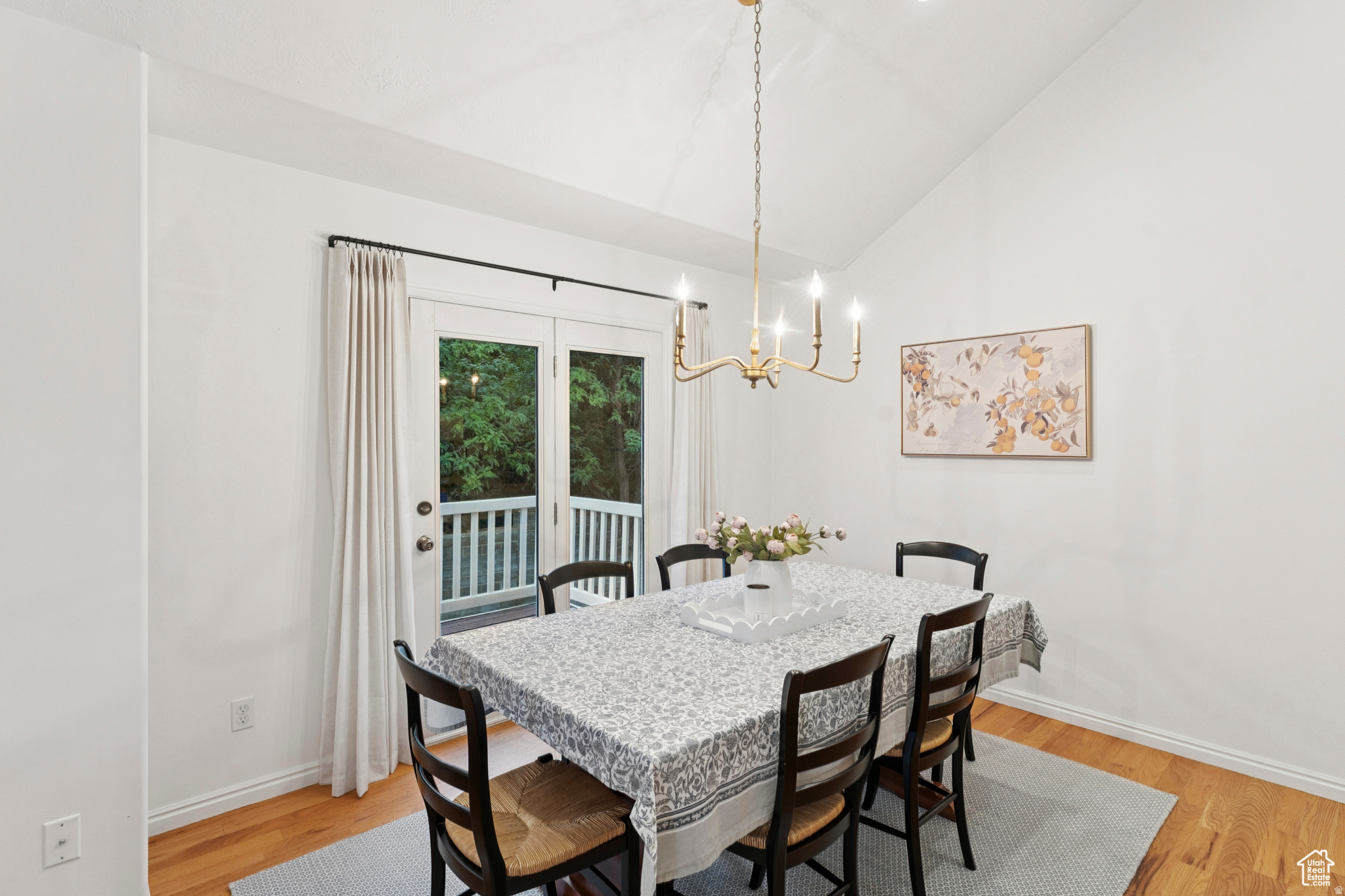 COTTONWOOD COVE - Residential