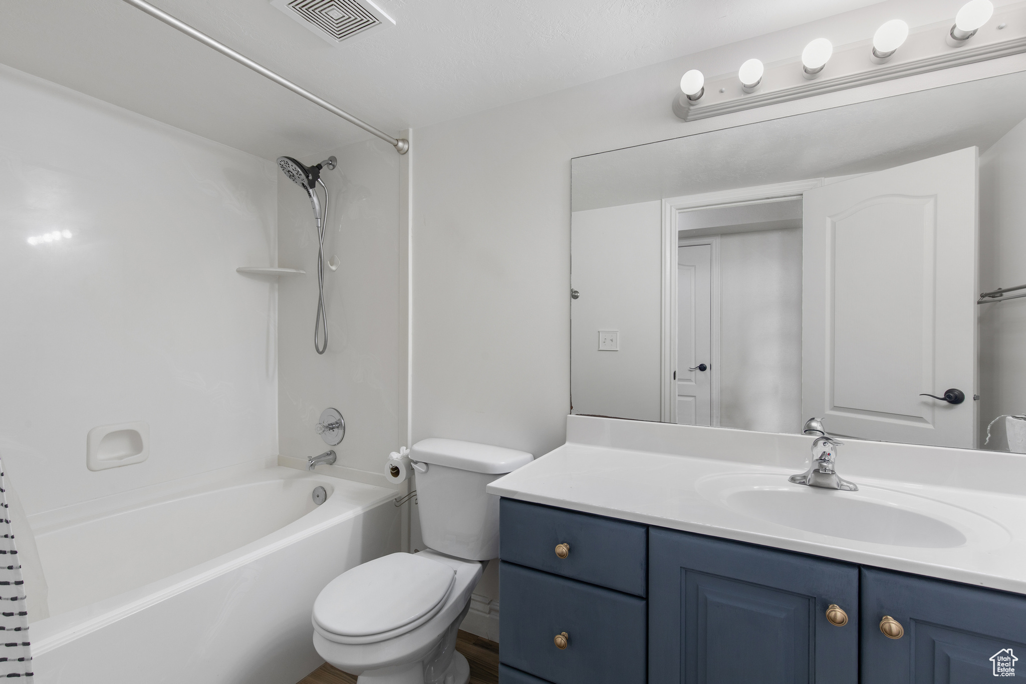 PARKWOOD ESTATES - Residential