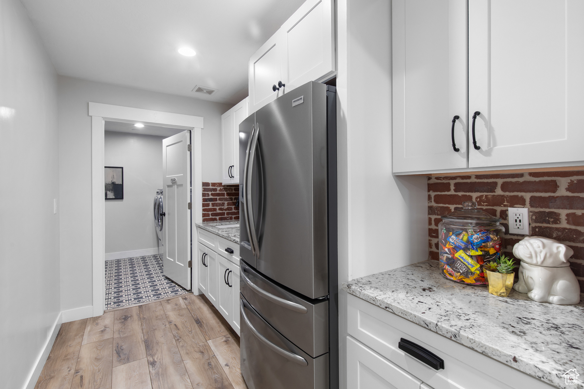 PARKWOOD ESTATES - Residential