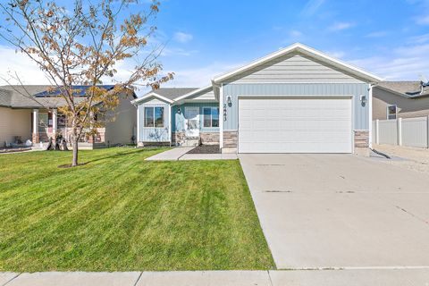 Photo of 2443 E HITCHING POST DR N, Eagle Mountain, UT 84005 (MLS # 2120403)