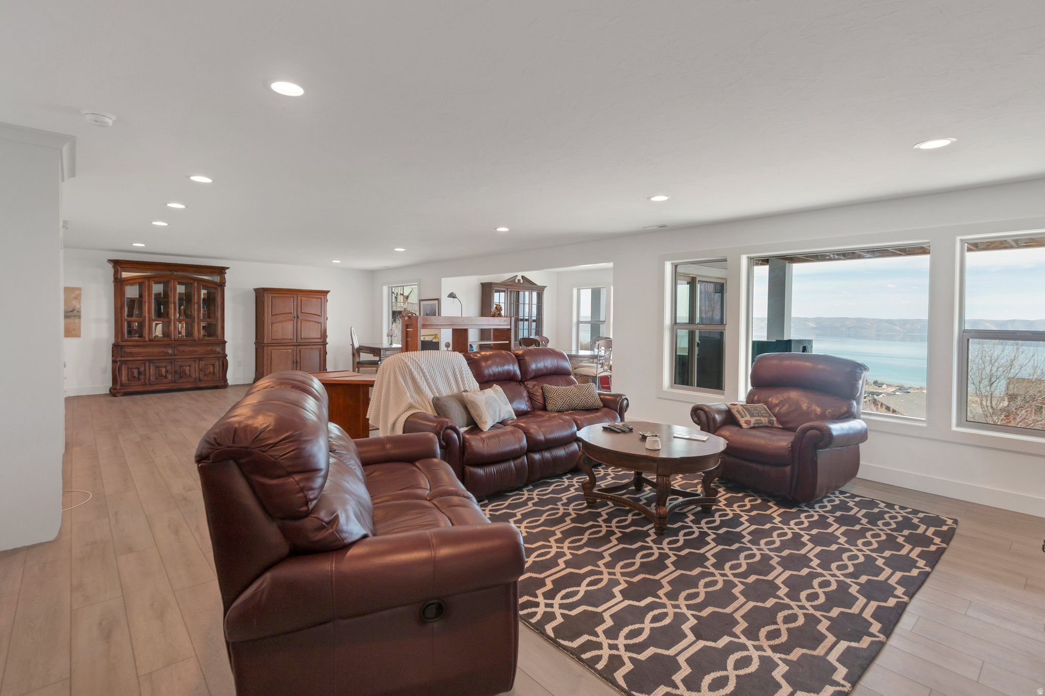 BEAR LAKE WEST - Residential