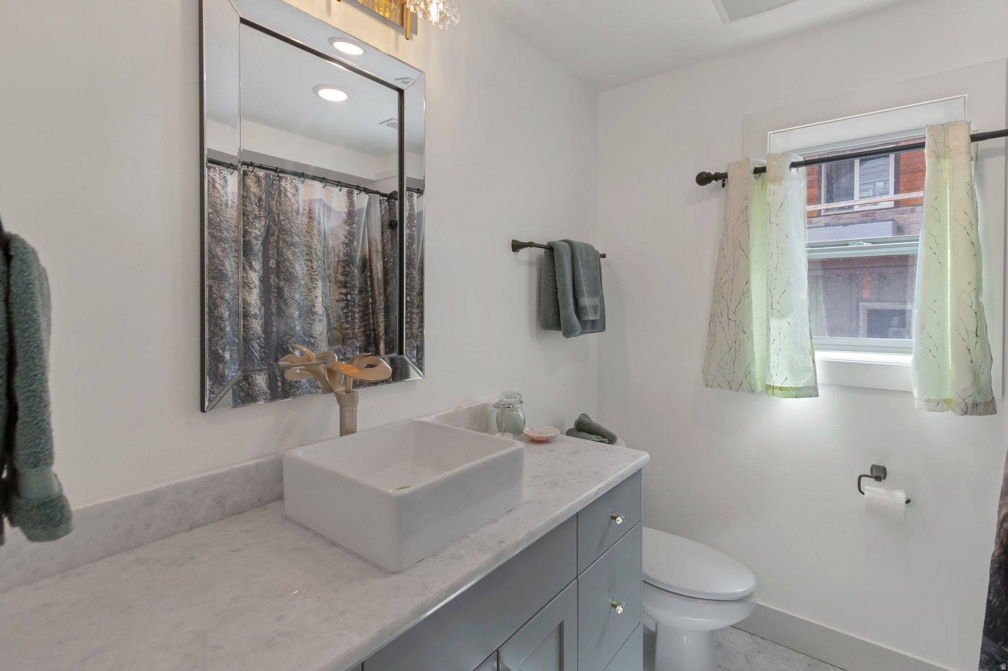 BEAR LAKE WEST - Residential