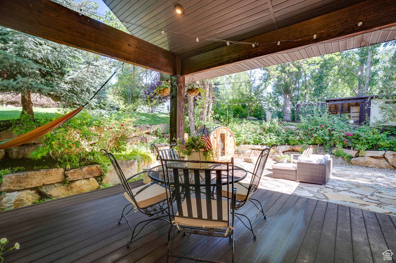 DUTCH FIELDS PUD - Residential