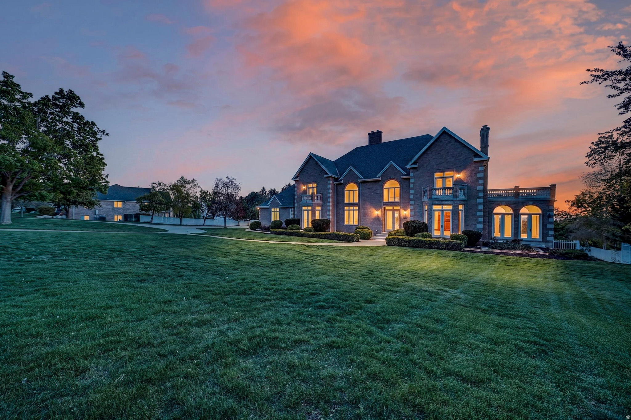 REGENCY HEIGHTS - Residential