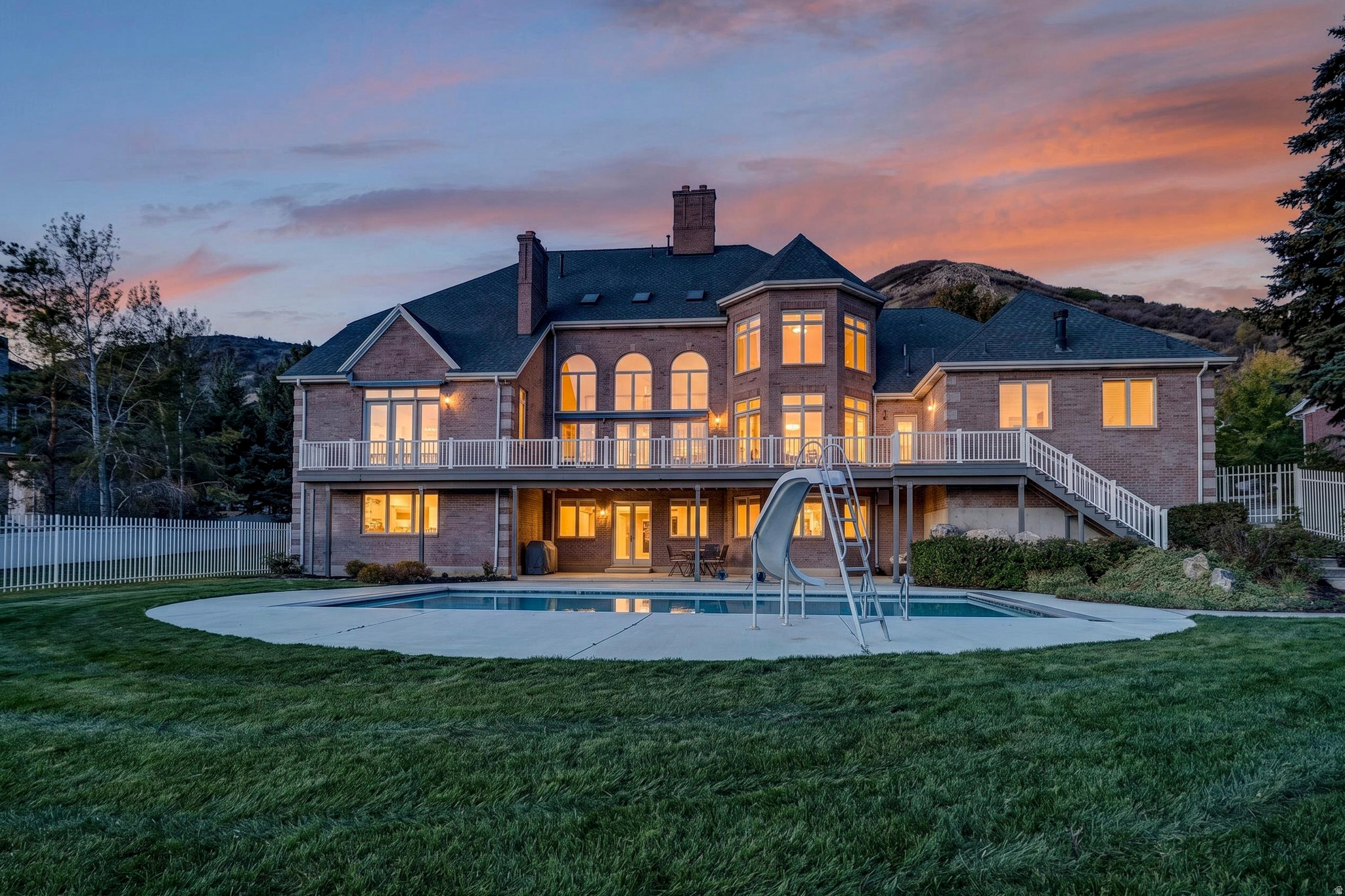 REGENCY HEIGHTS - Residential