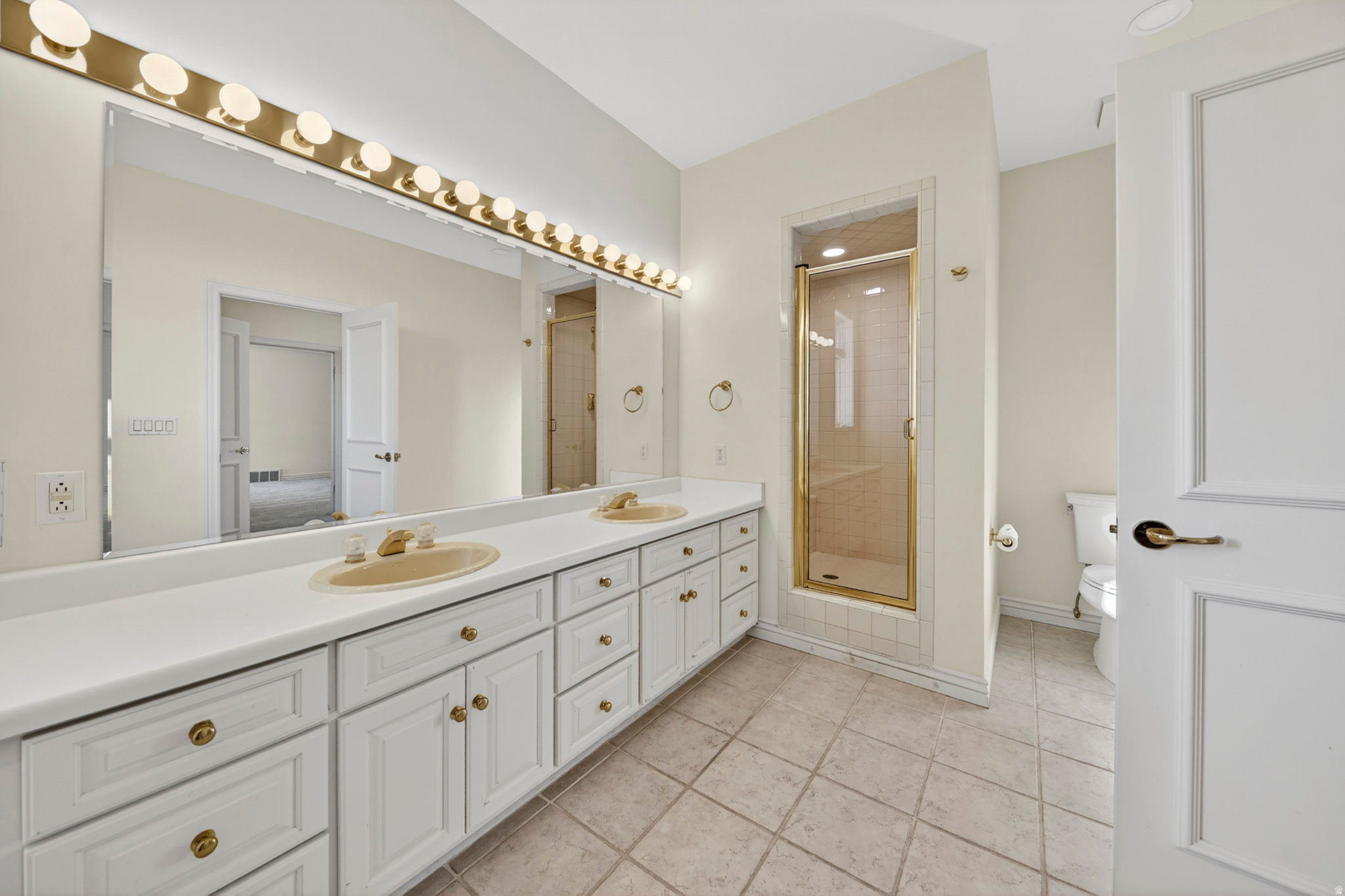 REGENCY HEIGHTS - Residential