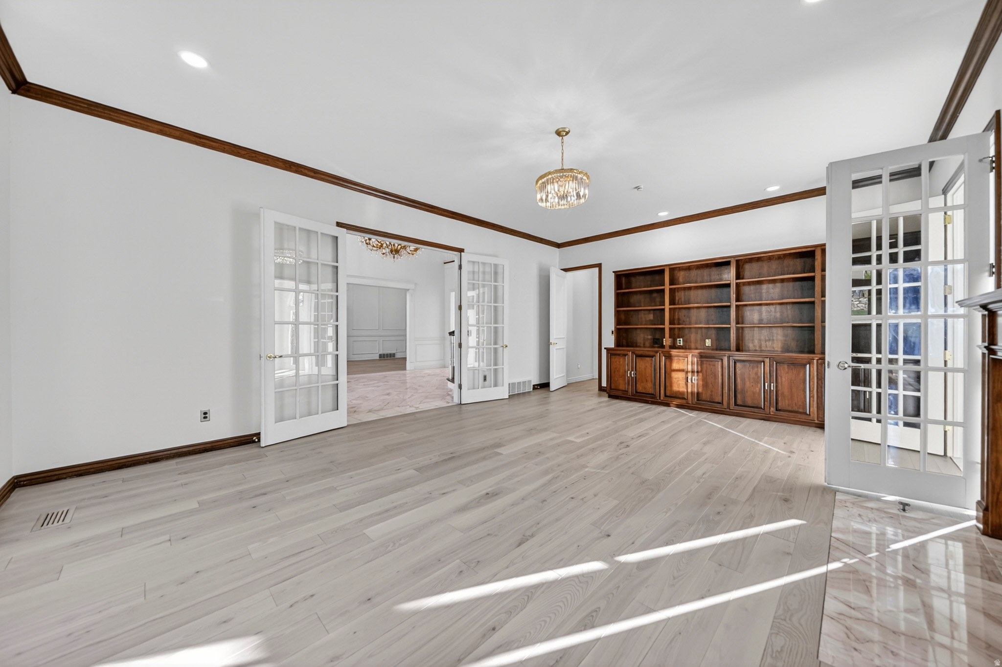 REGENCY HEIGHTS - Residential