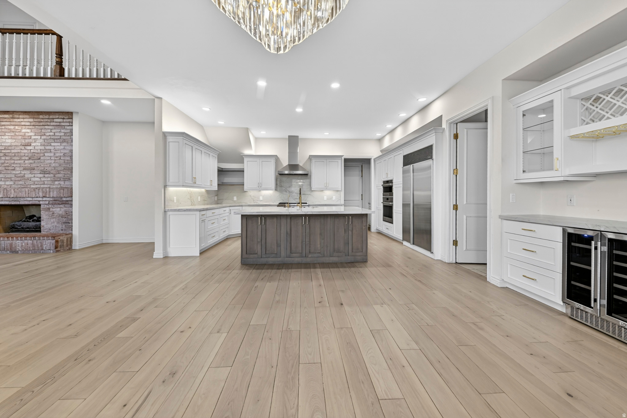 REGENCY HEIGHTS - Residential