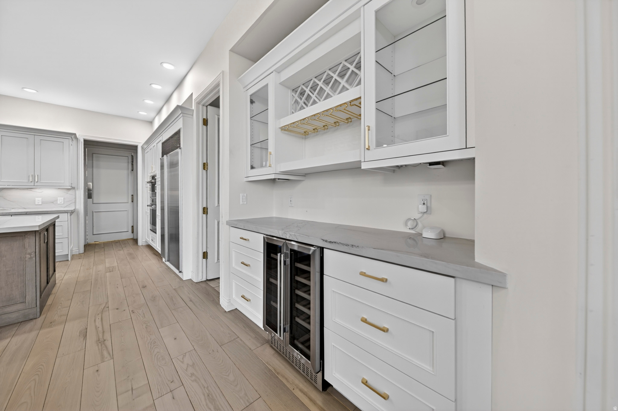 REGENCY HEIGHTS - Residential