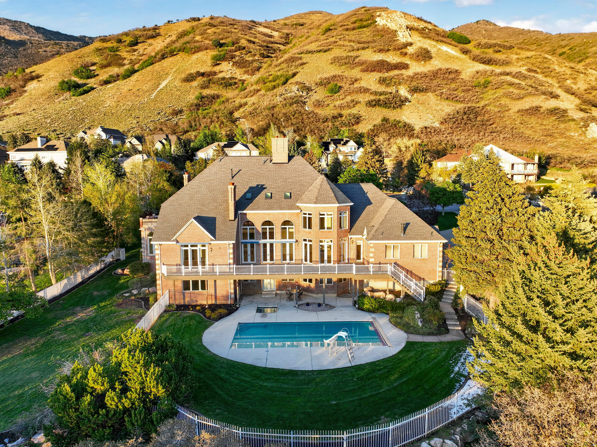 REGENCY HEIGHTS - Residential