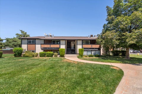 Condo For Sale - 263 W Garden Park Dr<br/> Orem, UT 84057